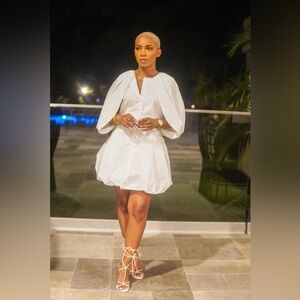 Elegant White Mini Dress with Balloon Skirt